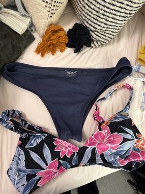 Roxy Women's Navy Blue Bikini Set with Floral Top